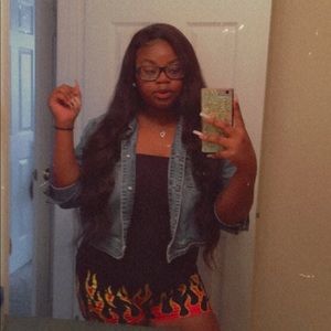 Meet your Posher, Desiree